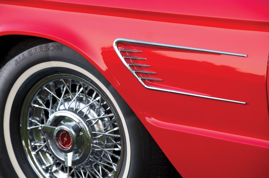  Ford Thunderbird Convertible 1965 года  (фото 15 из 26)